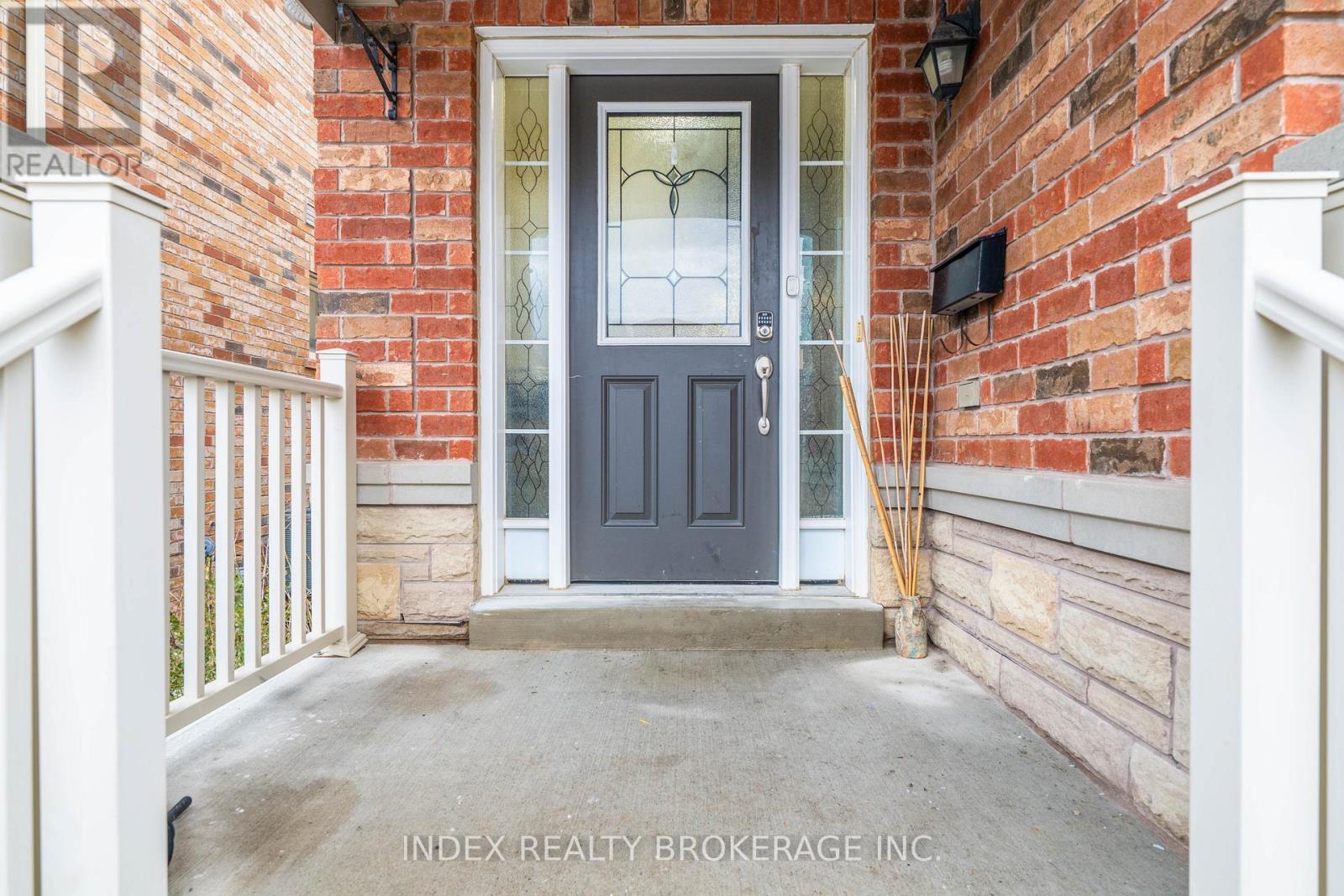 806 MCCUE DRIVE, Oshawa (Taunton), Ontario, L1K0R1 — Photo 5