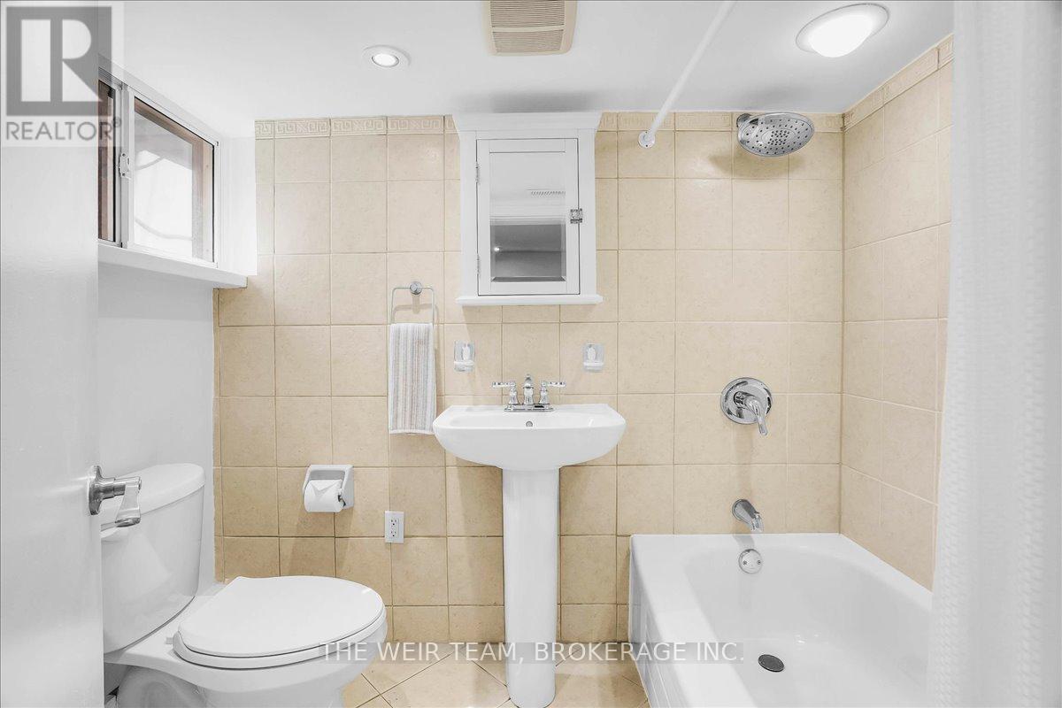 179 WOODVILLE AVENUE, Toronto (East York), Ontario, M4J2R4 — Photo 21