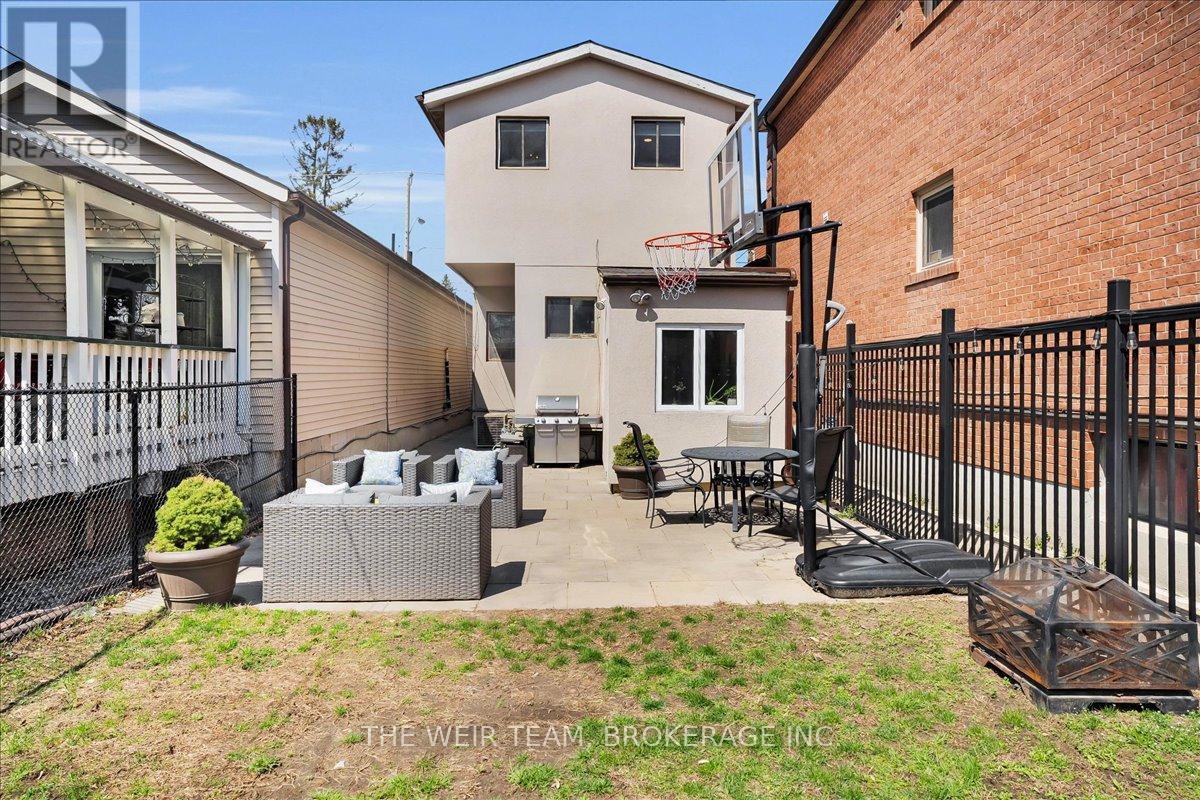 179 WOODVILLE AVENUE, Toronto (East York), Ontario, M4J2R4 — Photo 24