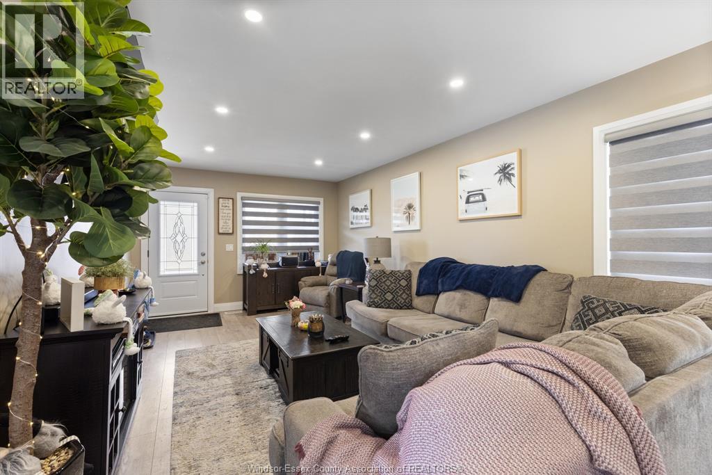1684 PIERRE AVENUE, Windsor, Ontario, N8X4P8 — Photo 9