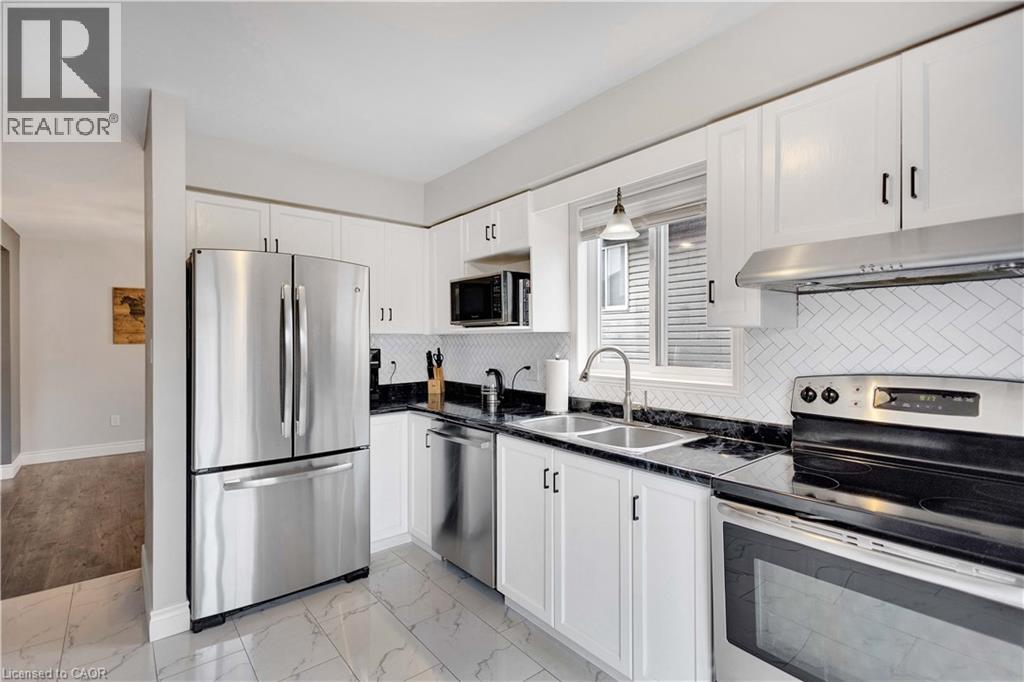 36 CASHEL Crescent, Brantford, Ontario, N3T6L1 — Photo 13