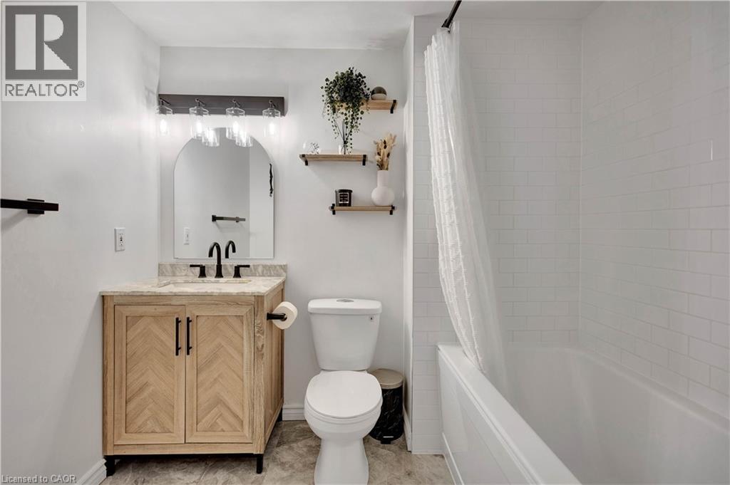 36 CASHEL Crescent, Brantford, Ontario, N3T6L1 — Photo 23