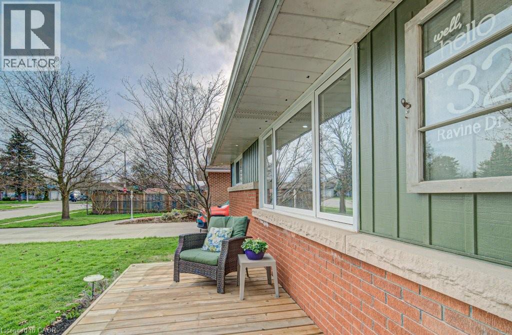 32 RAVINE Drive, Cambridge, Ontario, N1R2W7 — Photo 5