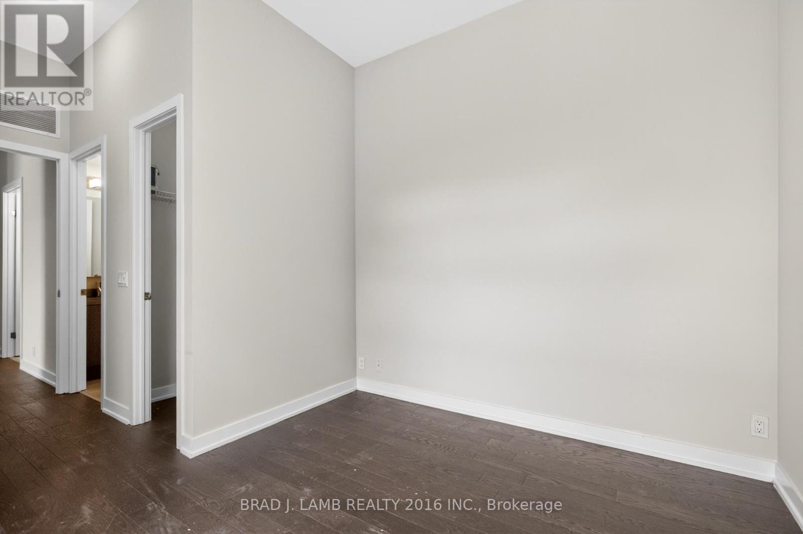 TH #1 - 10 PARK LAWN ROAD, Toronto (Mimico), Ontario, M8V0H9 — Photo 4