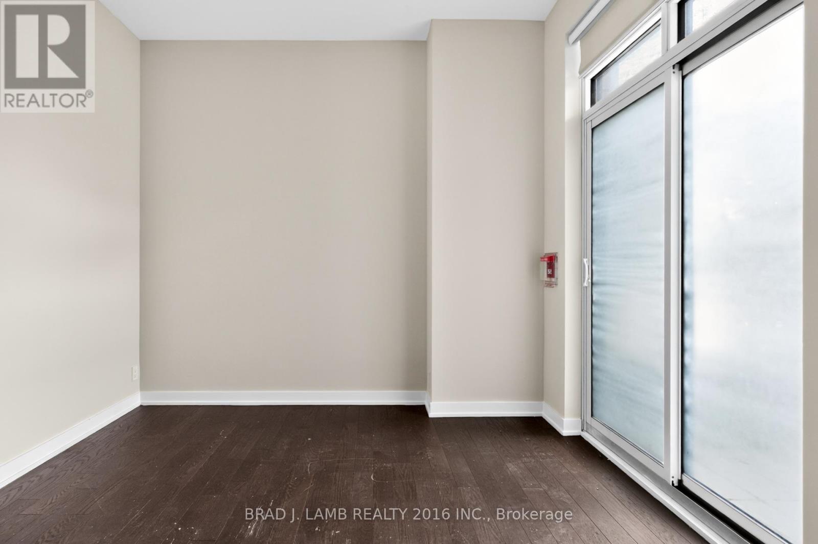 TH #1 - 10 PARK LAWN ROAD, Toronto (Mimico), Ontario, M8V0H9 — Photo 5