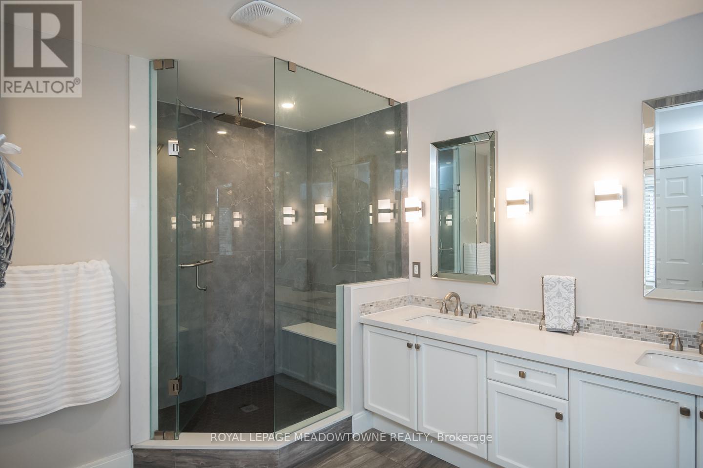 720 LINGEN CRESCENT, Milton (CO Coates), Ontario, L9T0E5 — Photo 17