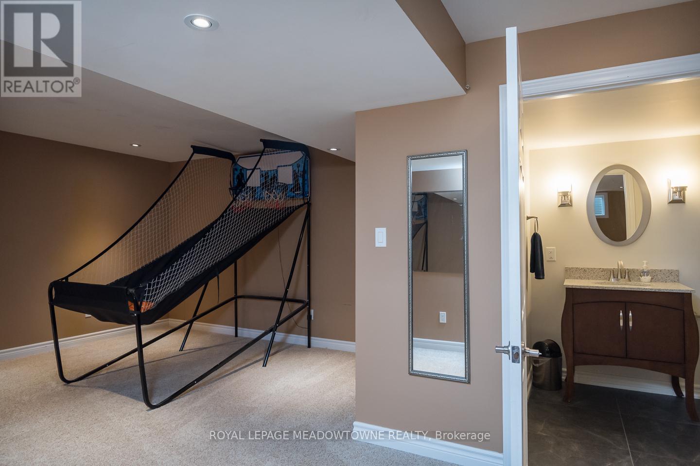 720 LINGEN CRESCENT, Milton (CO Coates), Ontario, L9T0E5 — Photo 32