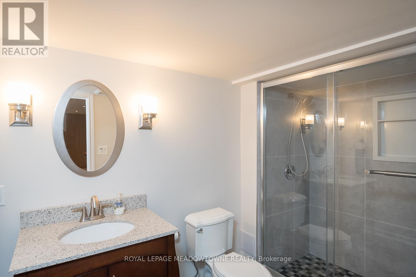 720 LINGEN CRESCENT, Milton (CO Coates), Ontario, L9T0E5 — Photo 34