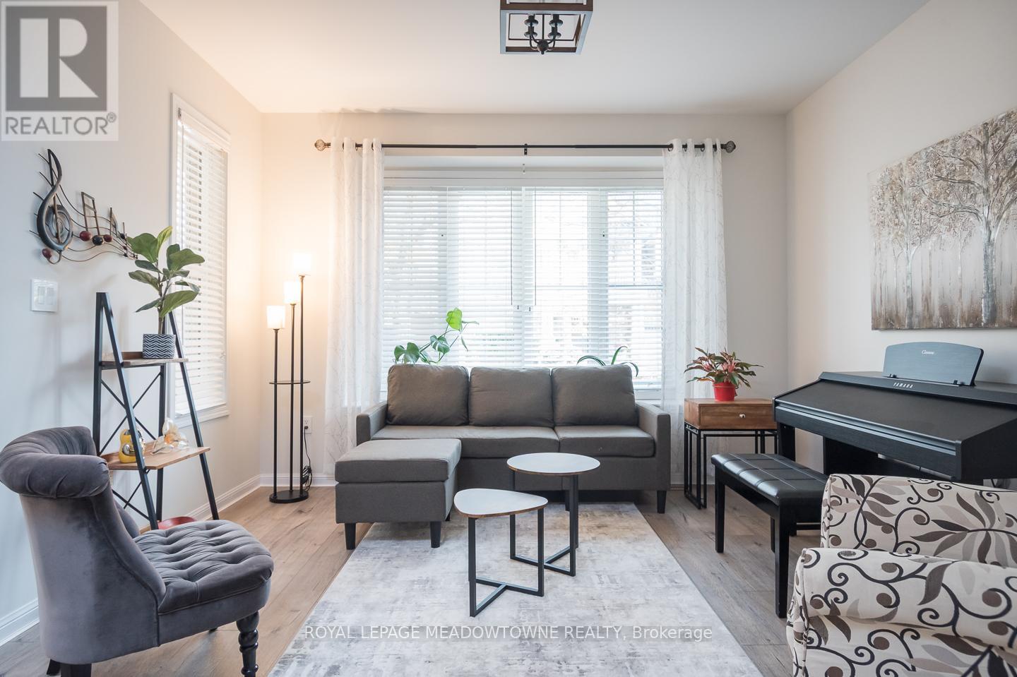 720 LINGEN CRESCENT, Milton (CO Coates), Ontario, L9T0E5 — Photo 5