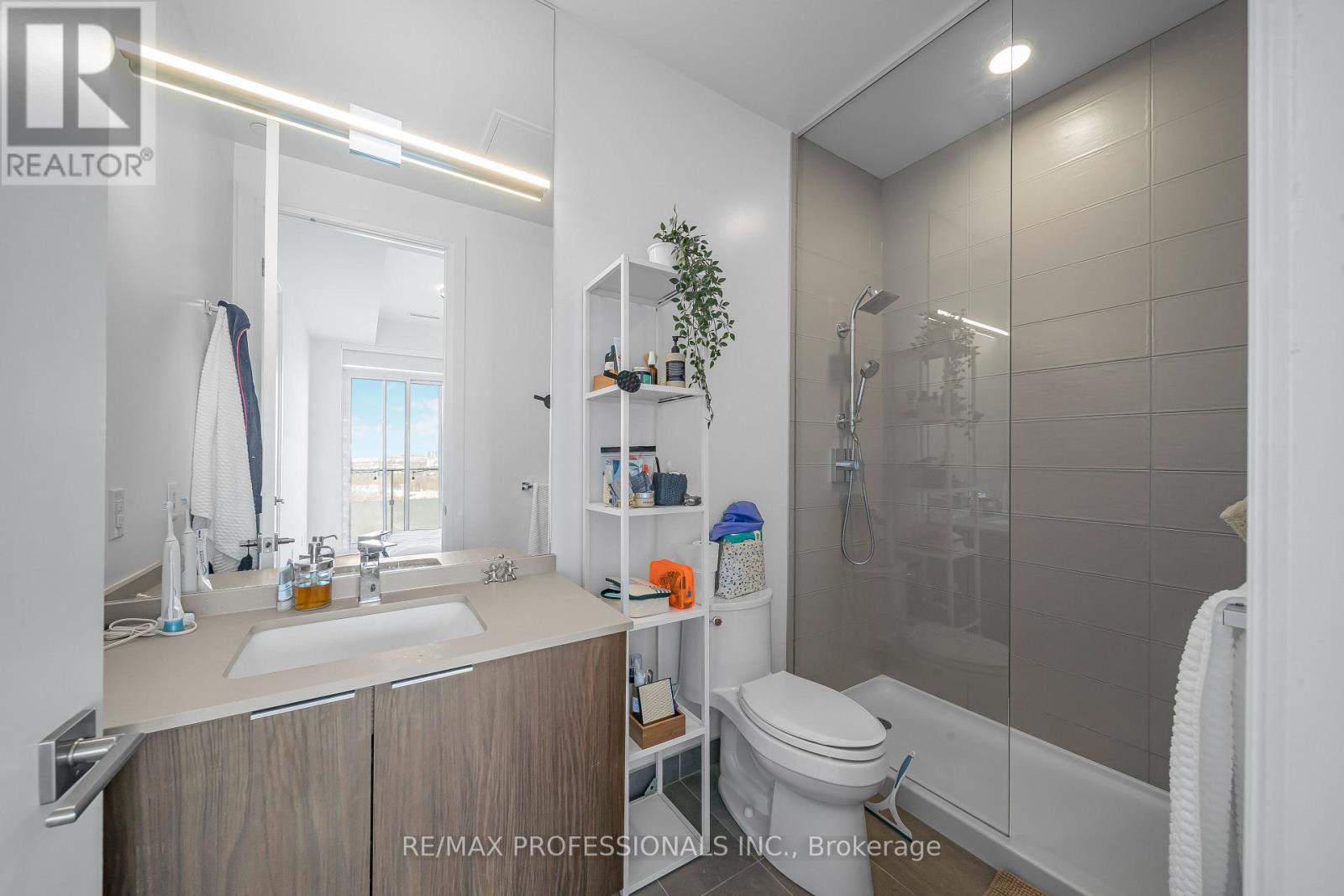 2005 - 20 BRIN DRIVE, Toronto (Edenbridge-Humber Valley), Ontario, M8X1Y6 — Photo 4