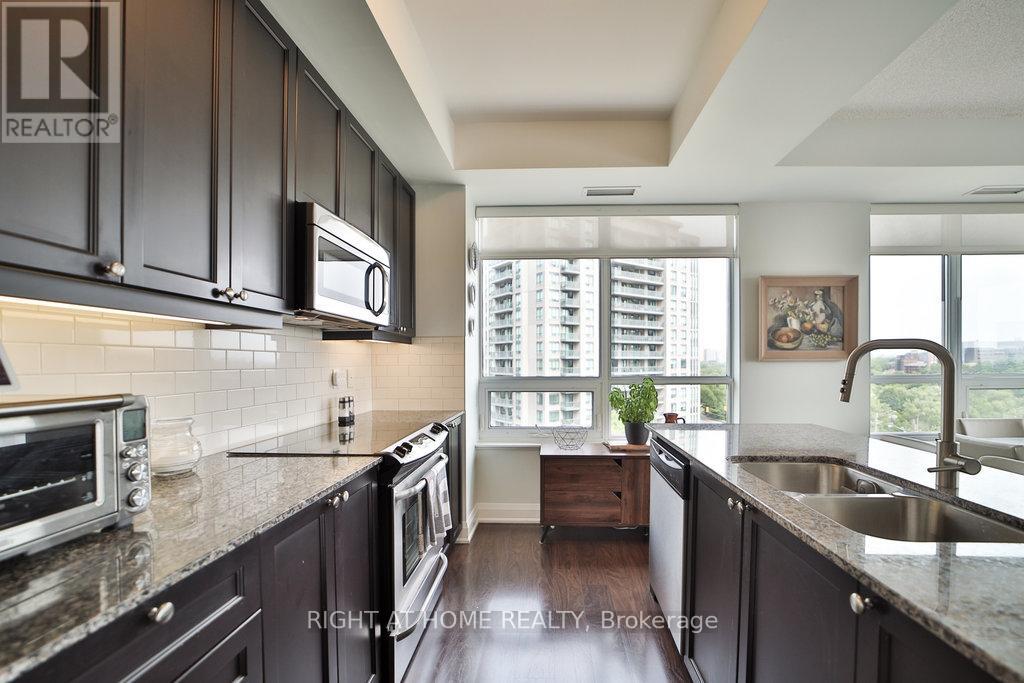 808 - 25 FONTENAY COURT, Toronto (Edenbridge-Humber Valley), Ontario, M9A0C4 — Photo 11