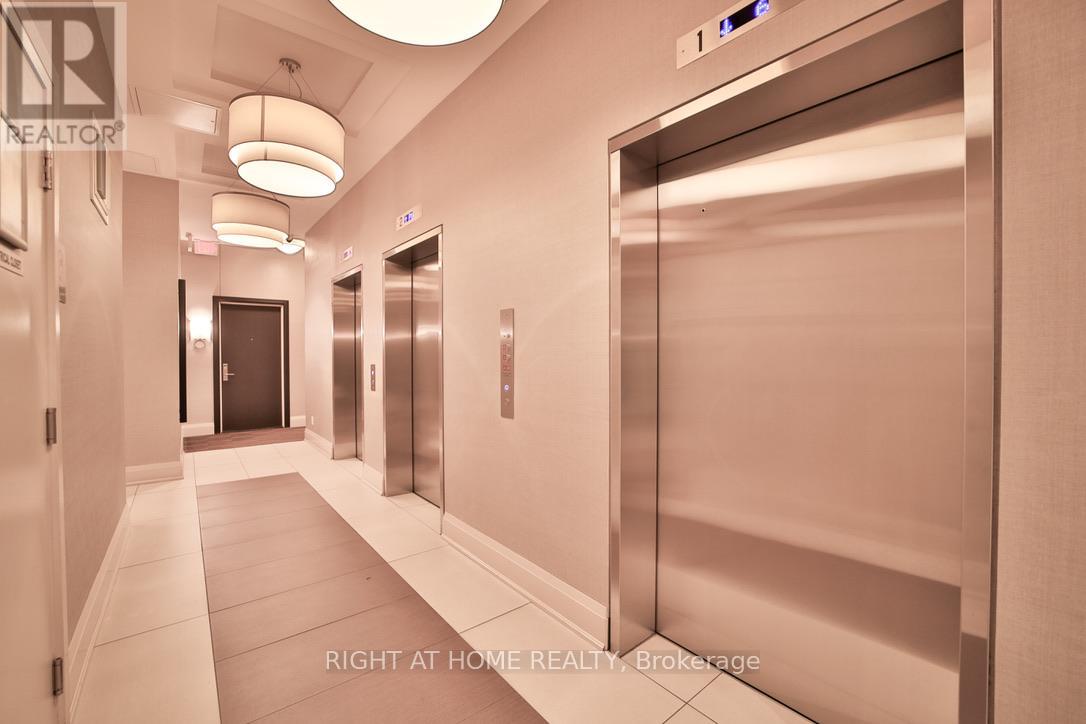 808 - 25 FONTENAY COURT, Toronto (Edenbridge-Humber Valley), Ontario, M9A0C4 — Photo 4