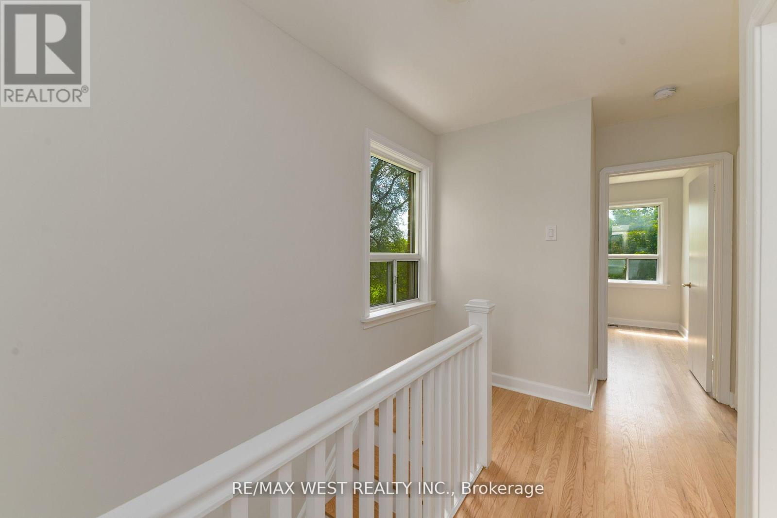 83 EAST DRIVE, Toronto (Rockcliffe-Smythe), Ontario, M6N2N8 — Photo 17