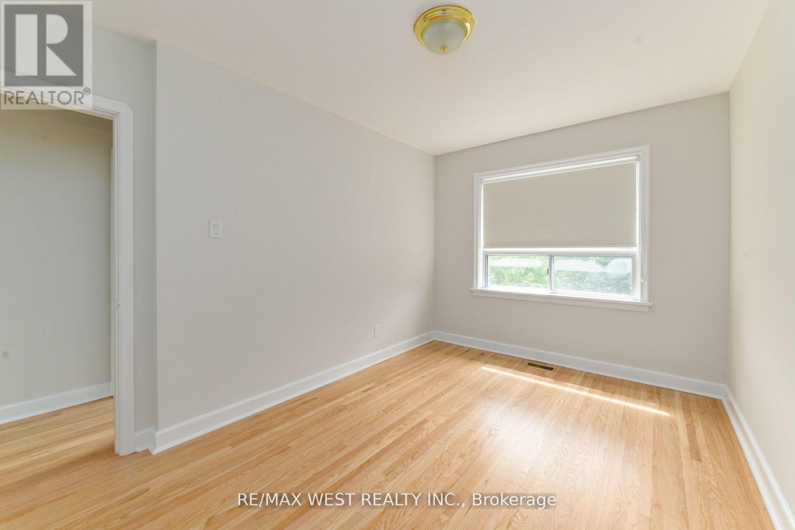 83 EAST DRIVE, Toronto (Rockcliffe-Smythe), Ontario, M6N2N8 — Photo 22