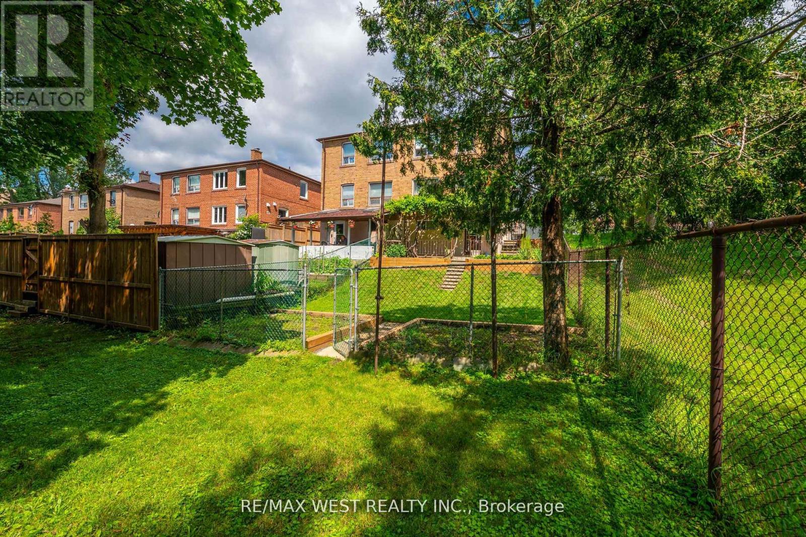 83 EAST DRIVE, Toronto (Rockcliffe-Smythe), Ontario, M6N2N8 — Photo 39