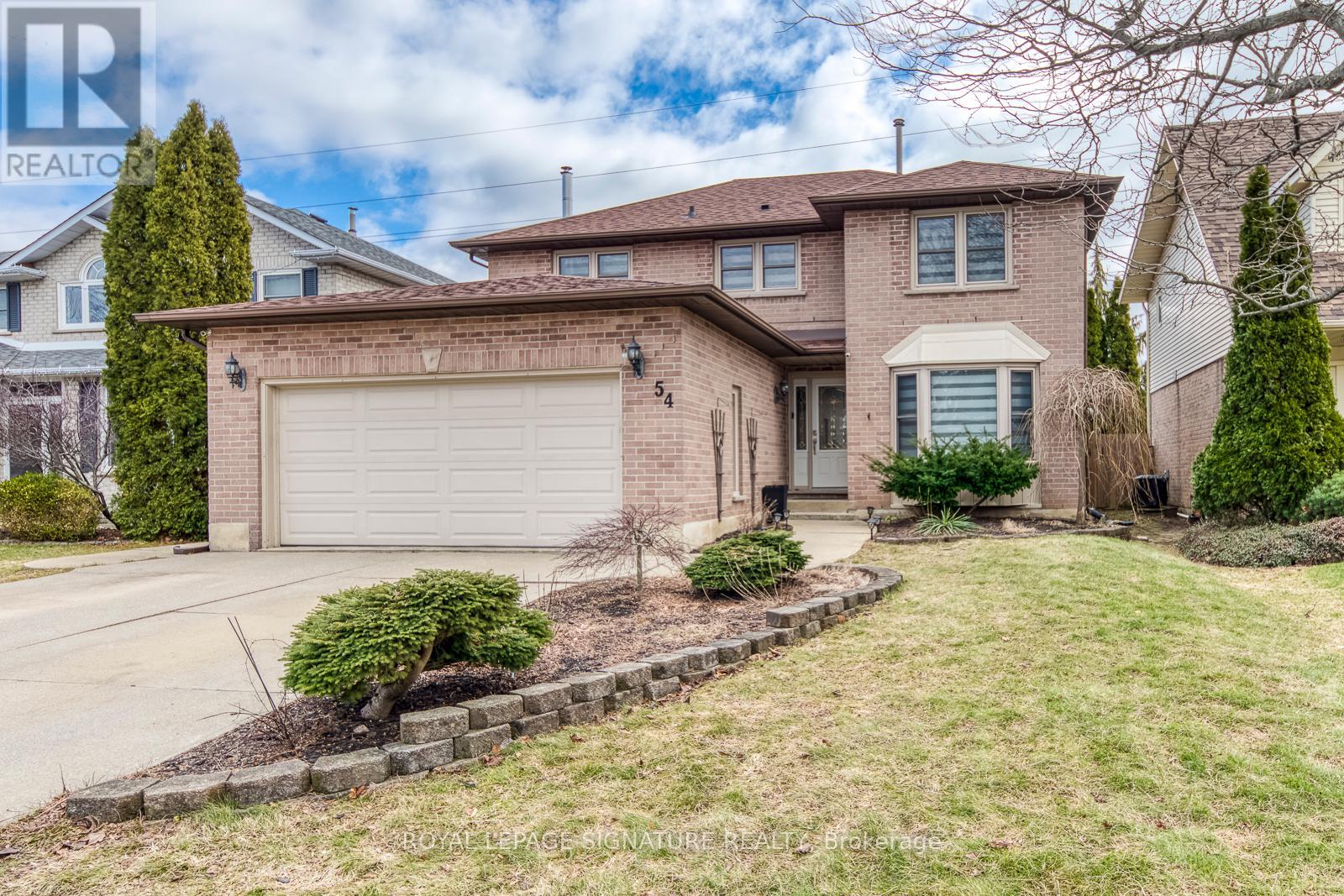 54 RANDOLF COURT, Hamilton (Rushdale), Ontario, L8W2Z8 — Photo 2