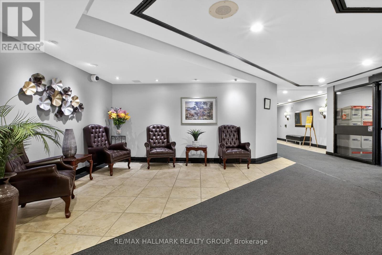 305 - 80 SANDCASTLE DRIVE, Ottawa, Ontario, K2H9E7 — Photo 4