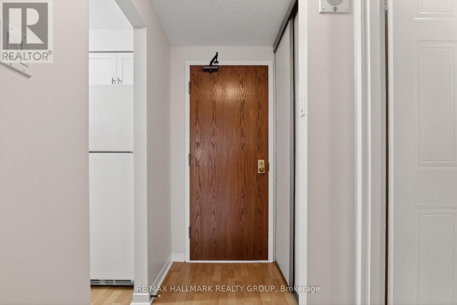 305 - 80 SANDCASTLE DRIVE, Ottawa, Ontario, K2H9E7 — Photo 6