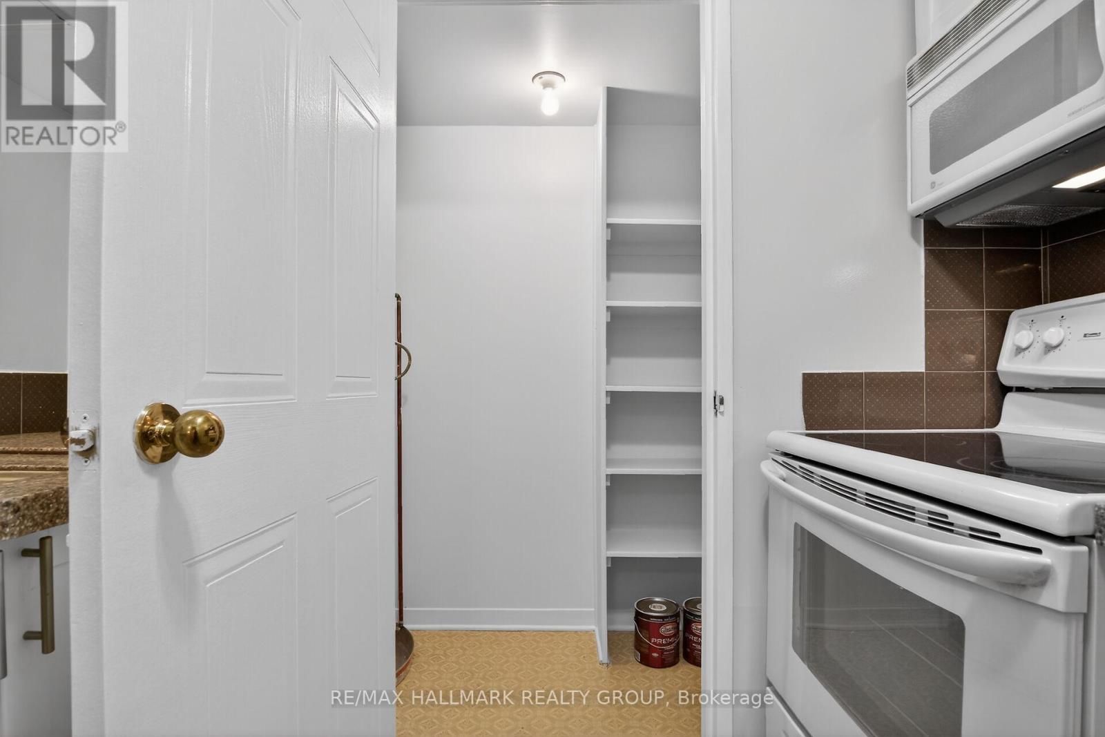 305 - 80 SANDCASTLE DRIVE, Ottawa, Ontario, K2H9E7 — Photo 8