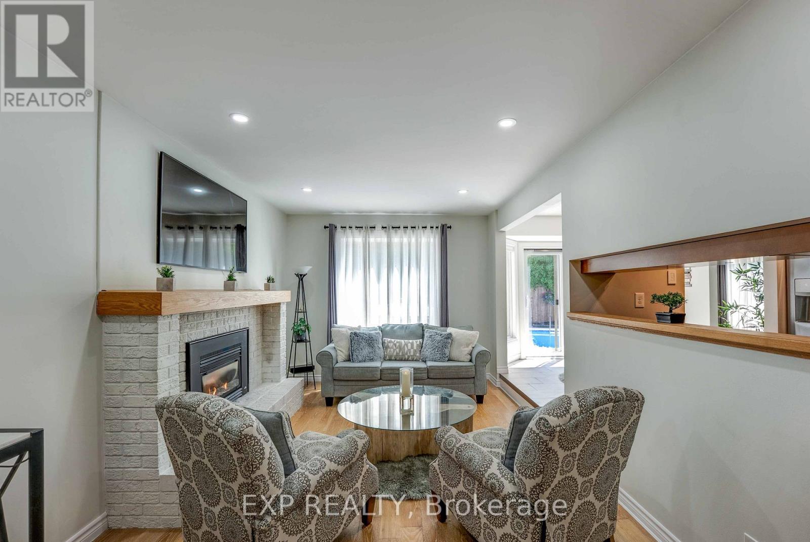 113 ONEIDA PLACE, Kitchener, Ontario, N2A3G2 — Photo 6