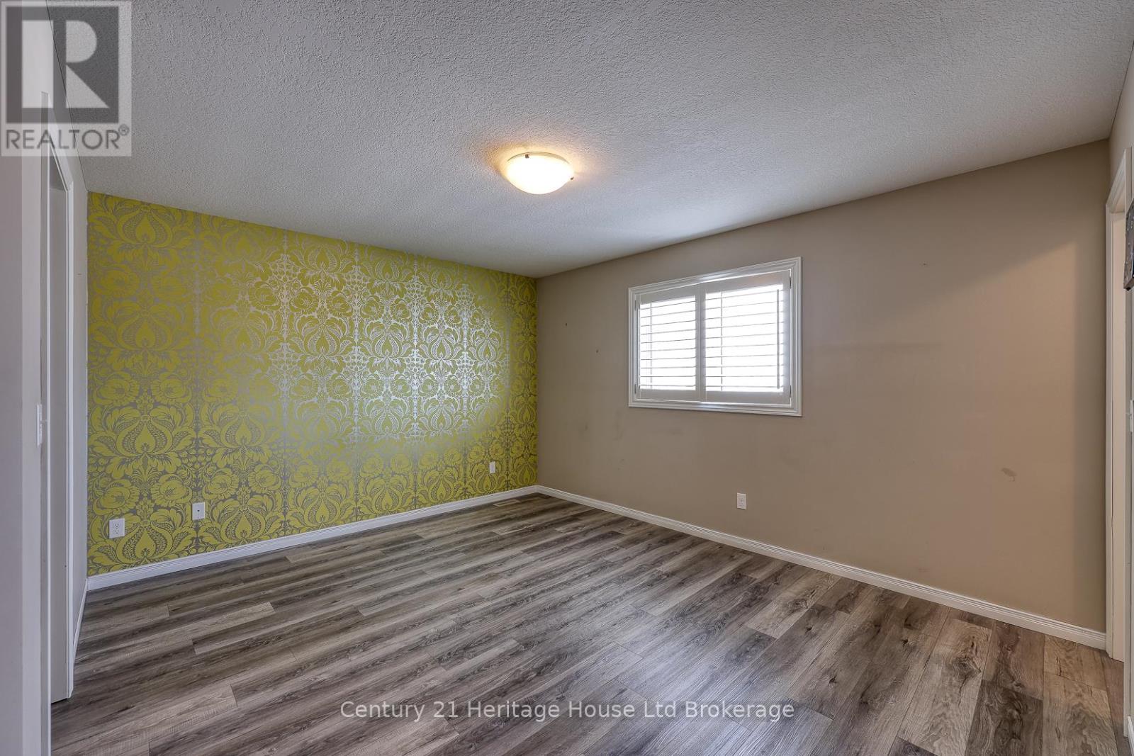 427 CHAMPLAIN AVENUE, Woodstock (Woodstock - South), Ontario, N4V0B3 — Photo 21