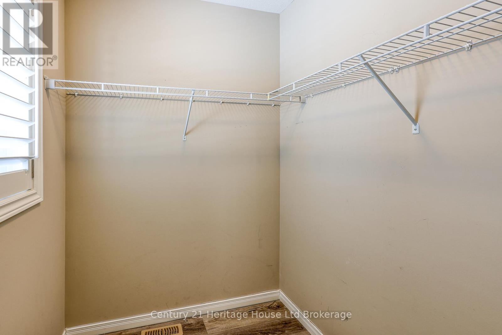 427 CHAMPLAIN AVENUE, Woodstock (Woodstock - South), Ontario, N4V0B3 — Photo 25