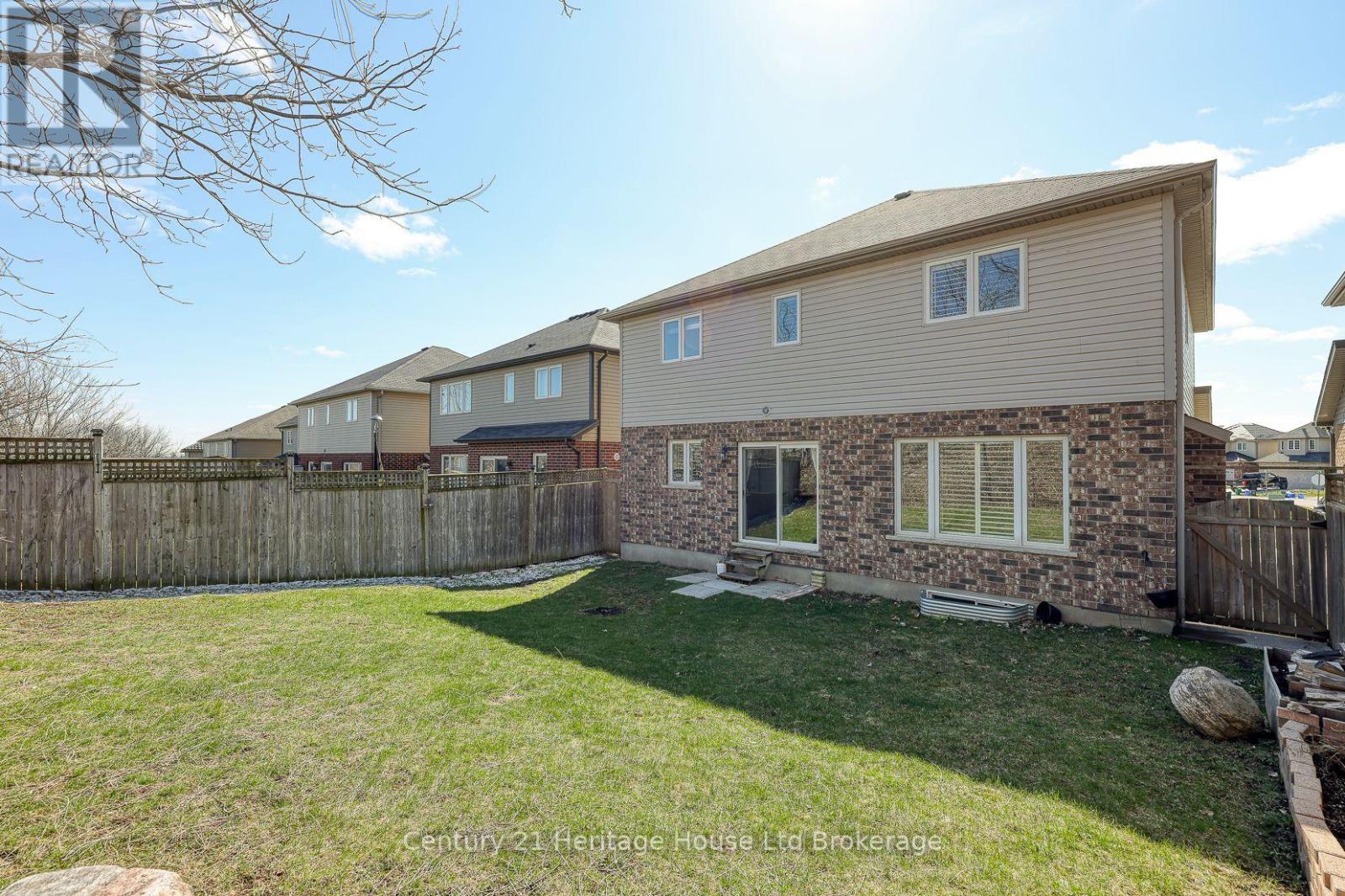 427 CHAMPLAIN AVENUE, Woodstock (Woodstock - South), Ontario, N4V0B3 — Photo 41