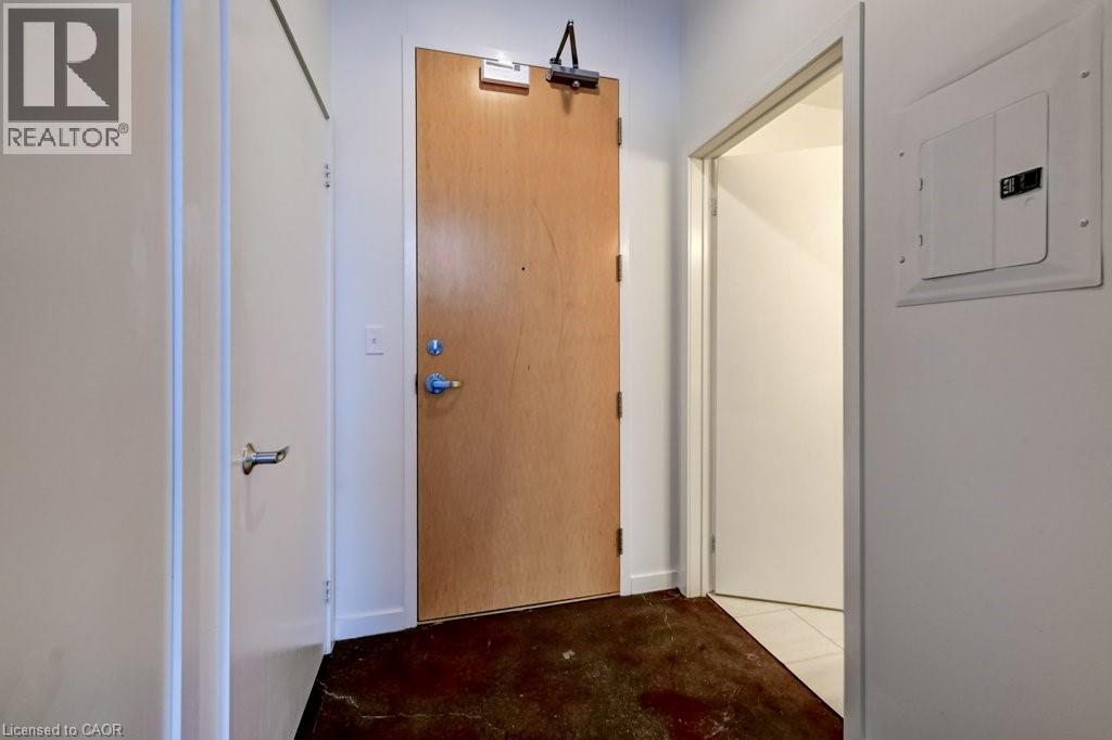 404 KING Street W Unit# 519, Kitchener, Ontario, N2G2L5 — Photo 4