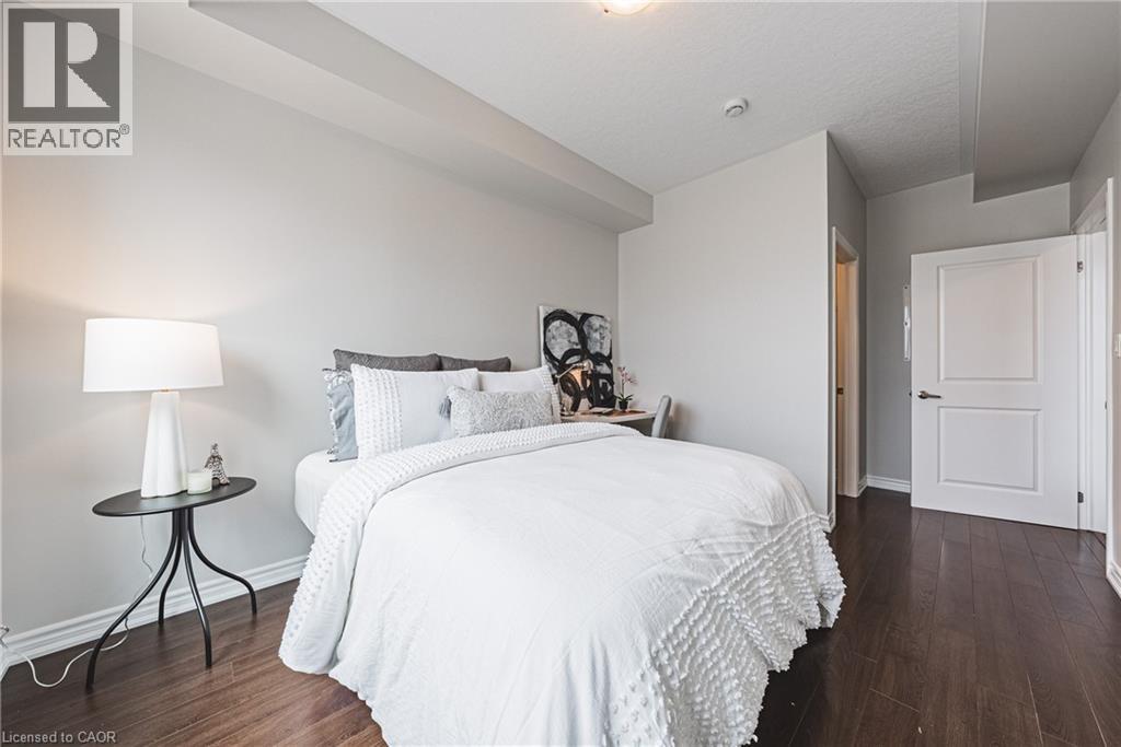 35 SOUTHSHORE Crescent Unit# 221, Stoney Creek, Ontario, L8E0J2 — Photo 11
