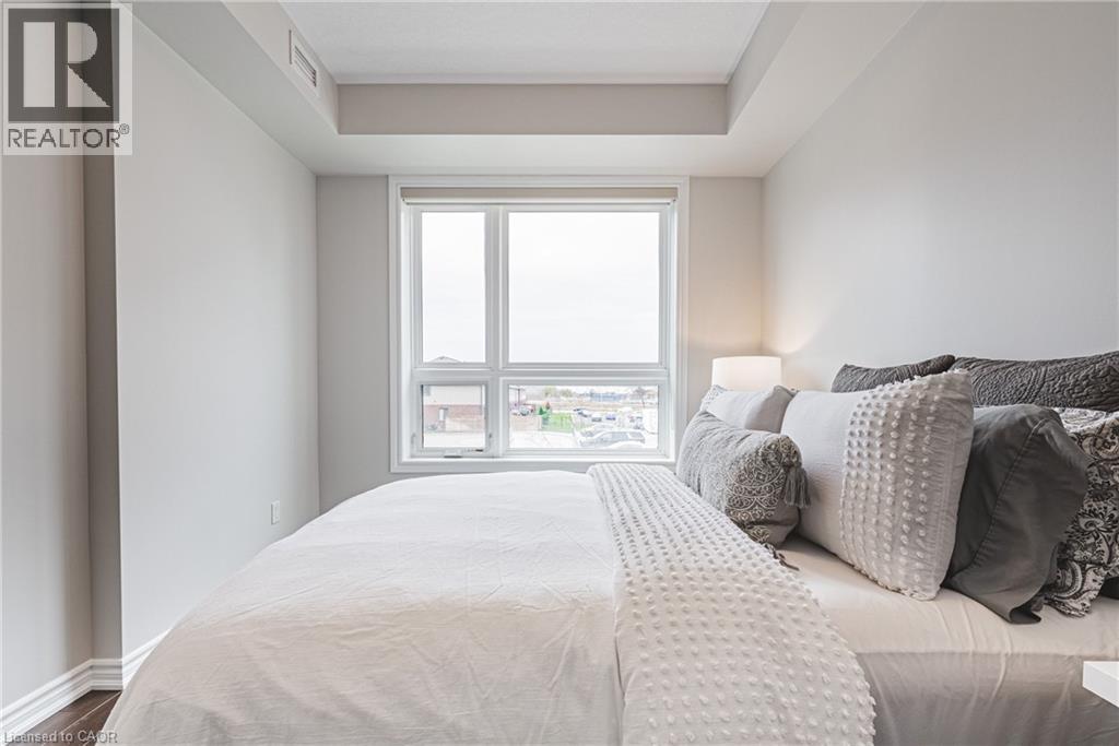 35 SOUTHSHORE Crescent Unit# 221, Stoney Creek, Ontario, L8E0J2 — Photo 13