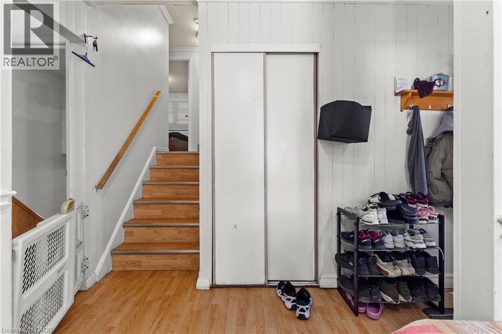 566 GREENHILL Avenue, Hamilton, Ontario, L8K5E8 — Photo 13