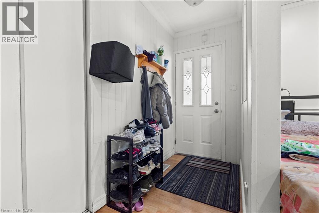 566 GREENHILL Avenue, Hamilton, Ontario, L8K5E8 — Photo 5