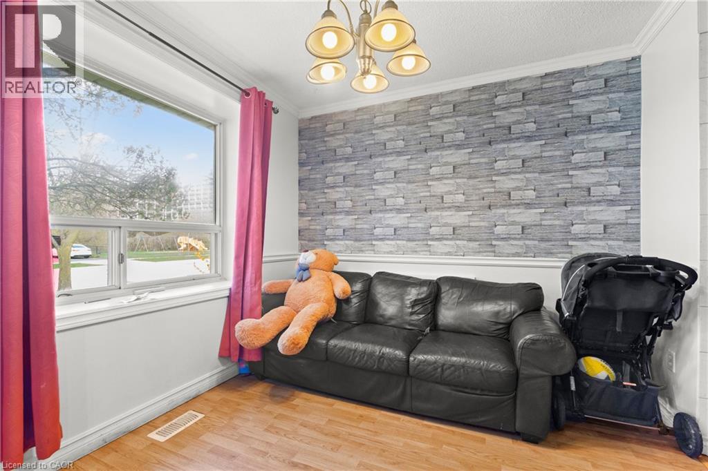 566 GREENHILL Avenue, Hamilton, Ontario, L8K5E8 — Photo 8