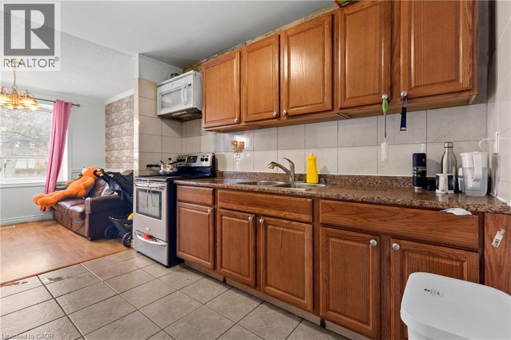 566 GREENHILL Avenue, Hamilton, Ontario, L8K5E8 — Photo 9