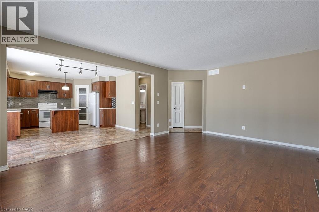 427 CHAMPLAIN Avenue, Woodstock, Ontario, N4V0B3 — Photo 9