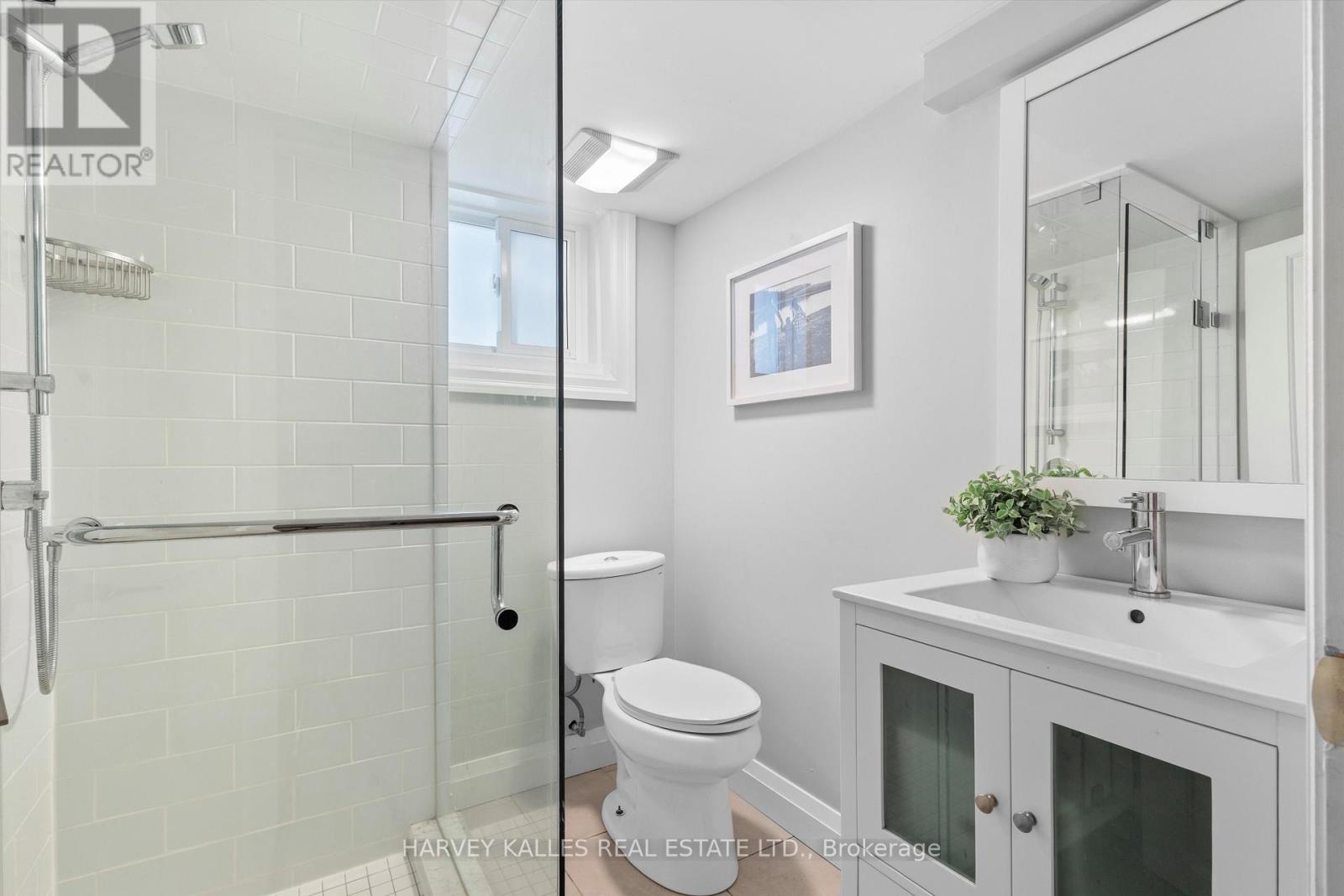 55 KENWOOD AVENUE, Toronto (Humewood-Cedarvale), Ontario, M6C2S1 — Photo 25