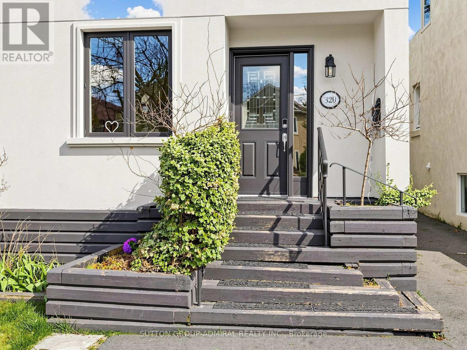 329 MELROSE AVENUE, Toronto (Bedford Park-Nortown), Ontario, M5M1Z5 — Photo 2