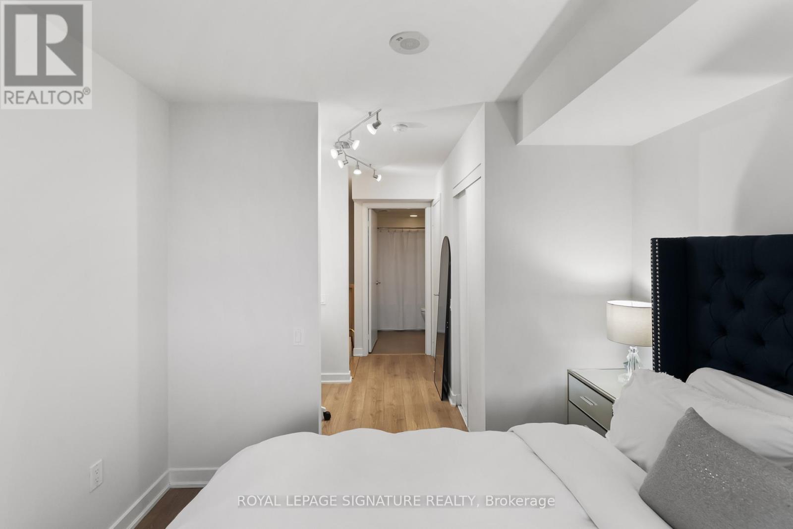 425 - 775 KING STREET W, Toronto (Niagara), Ontario, M5V2K3 — Photo 18