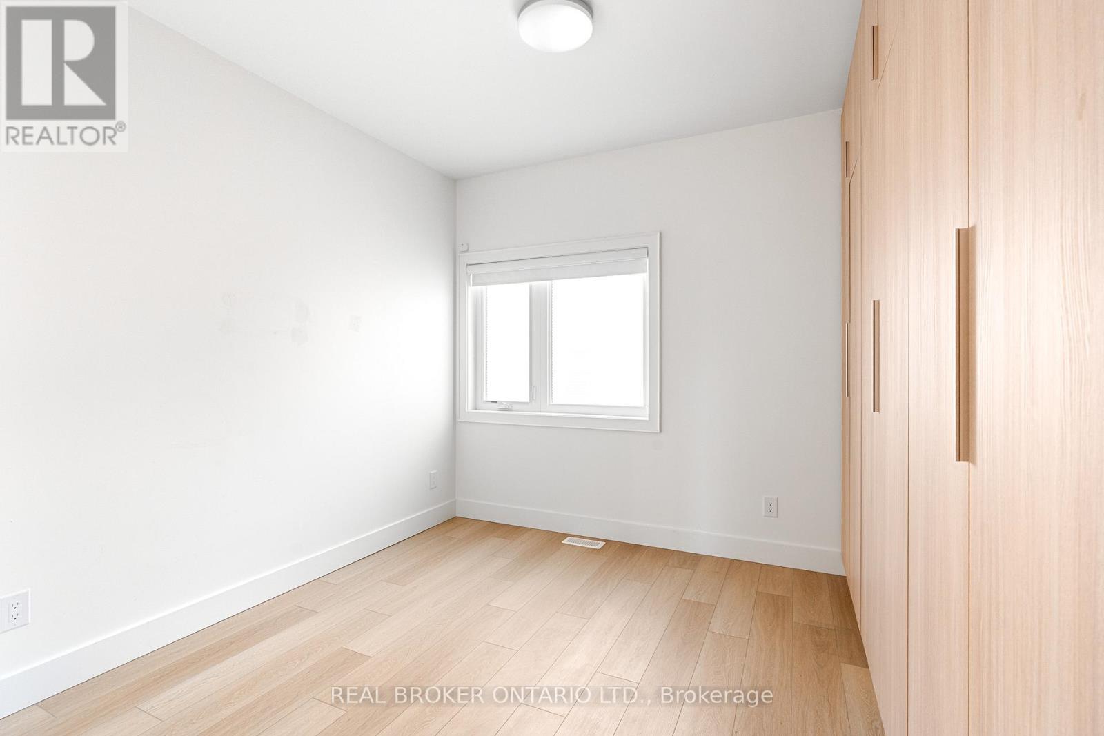 LANEWAY - 21 FARNHAM AVENUE, Toronto (Yonge-St. Clair), Ontario, M4V1H6 — Photo 14