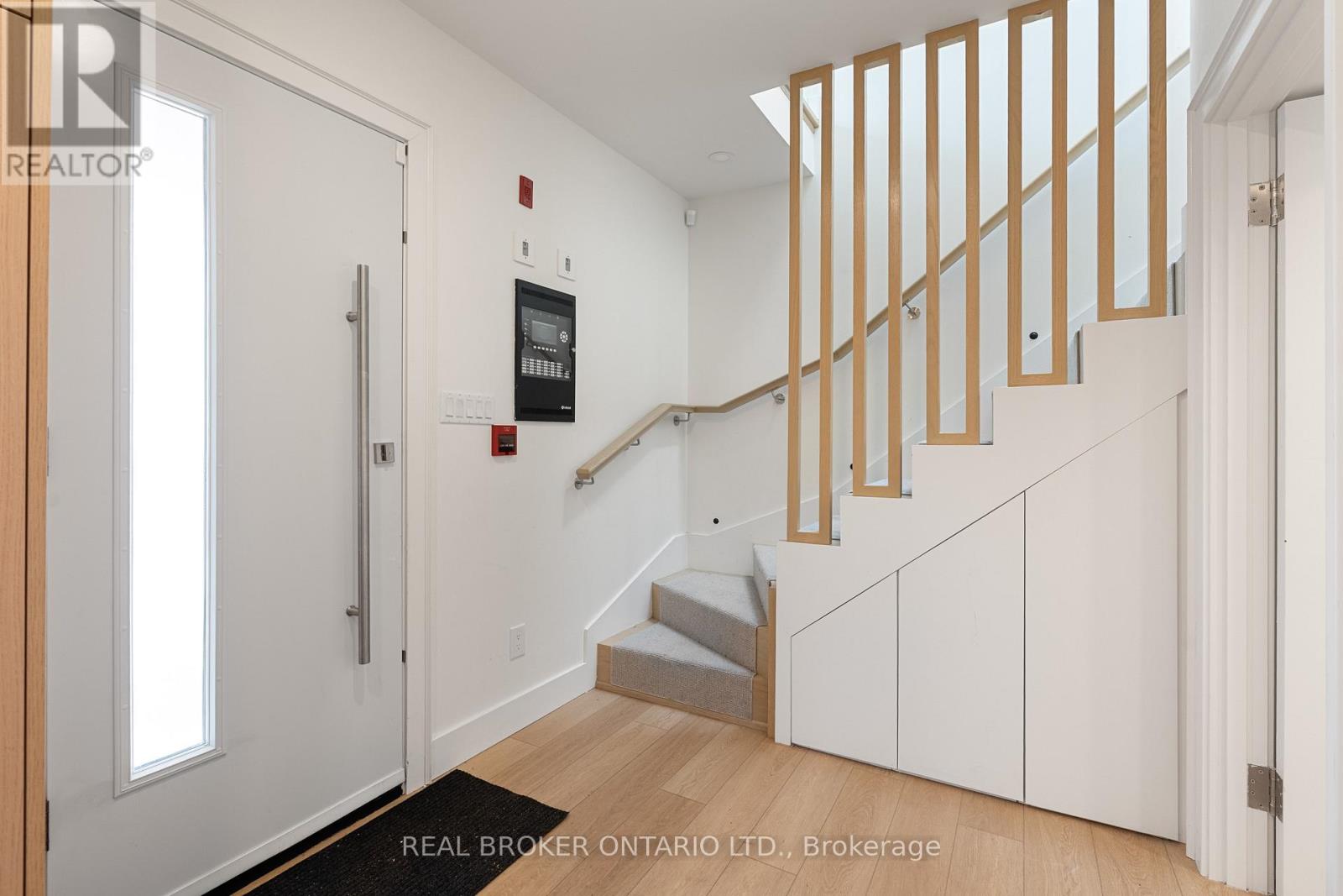 LANEWAY - 21 FARNHAM AVENUE, Toronto (Yonge-St. Clair), Ontario, M4V1H6 — Photo 19