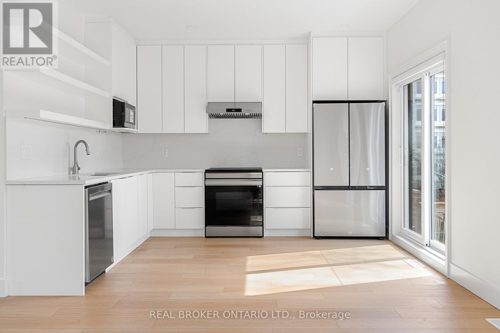 LANEWAY - 21 FARNHAM AVENUE, Toronto (Yonge-St. Clair), Ontario, M4V1H6 — Photo 7