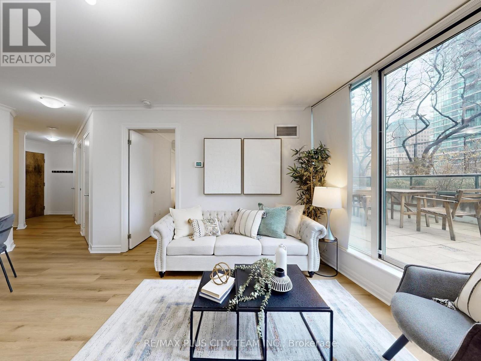 502 - 16 YONGE STREET, Toronto (Waterfront Communities), Ontario, M5E2A1 — Photo 10