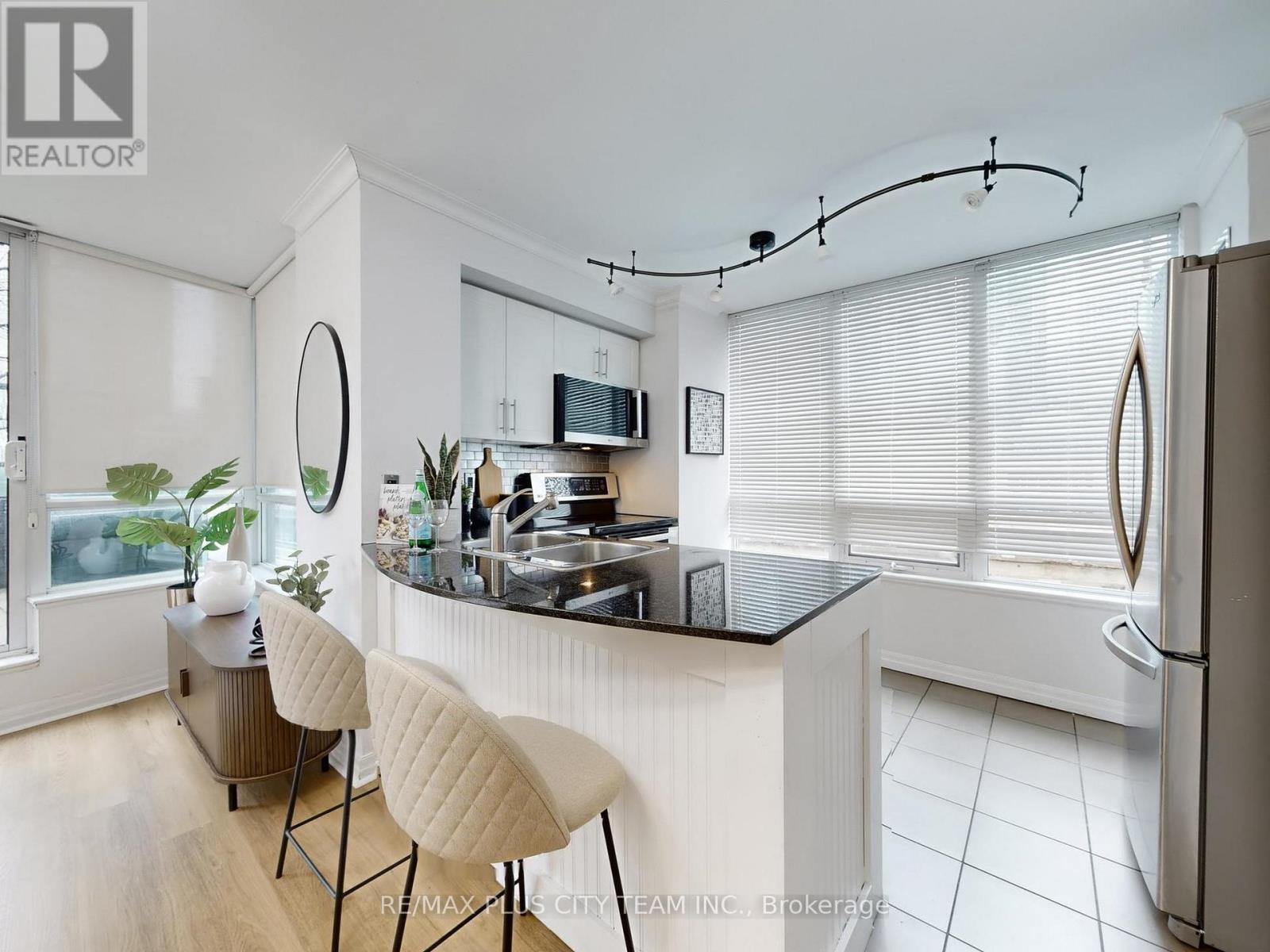 502 - 16 YONGE STREET, Toronto (Waterfront Communities), Ontario, M5E2A1 — Photo 15