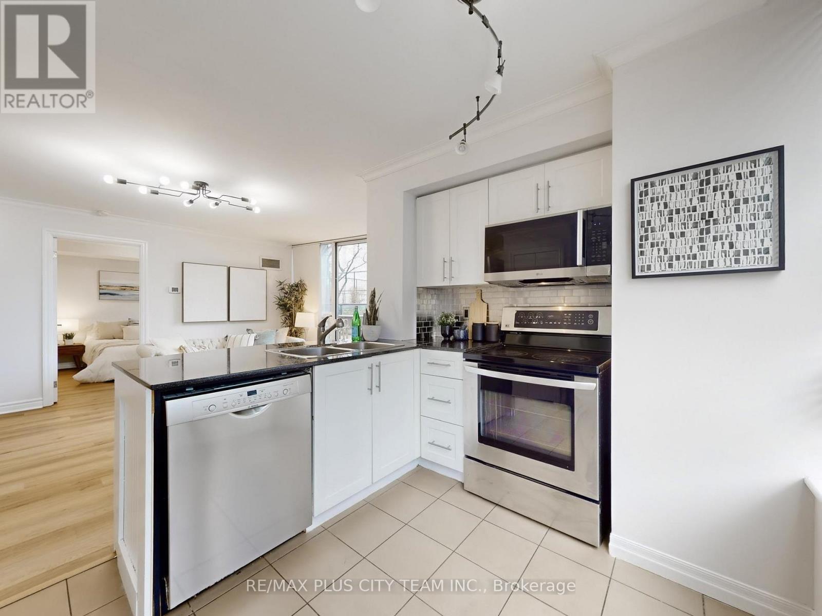 502 - 16 YONGE STREET, Toronto (Waterfront Communities), Ontario, M5E2A1 — Photo 17