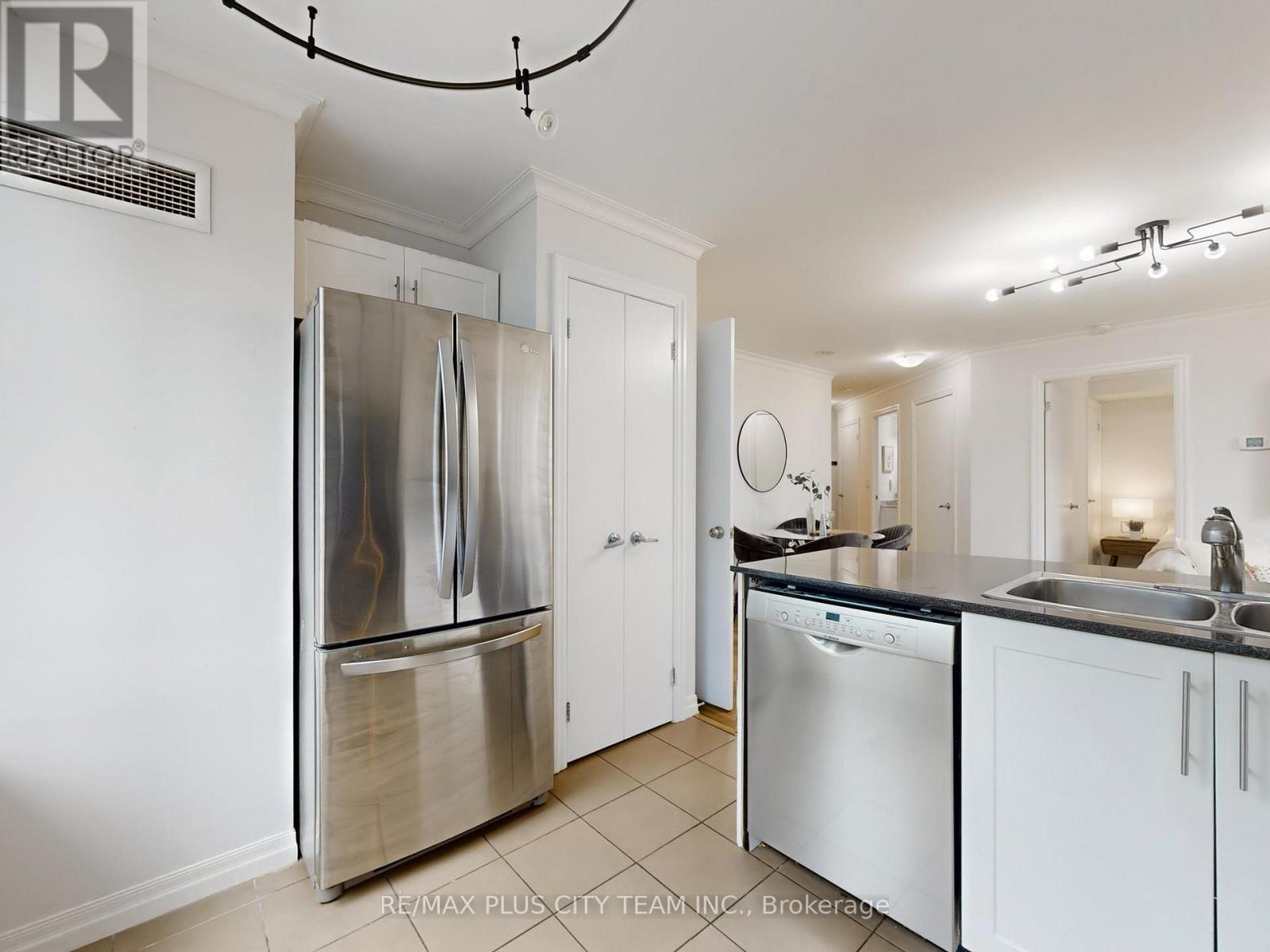 502 - 16 YONGE STREET, Toronto (Waterfront Communities), Ontario, M5E2A1 — Photo 18