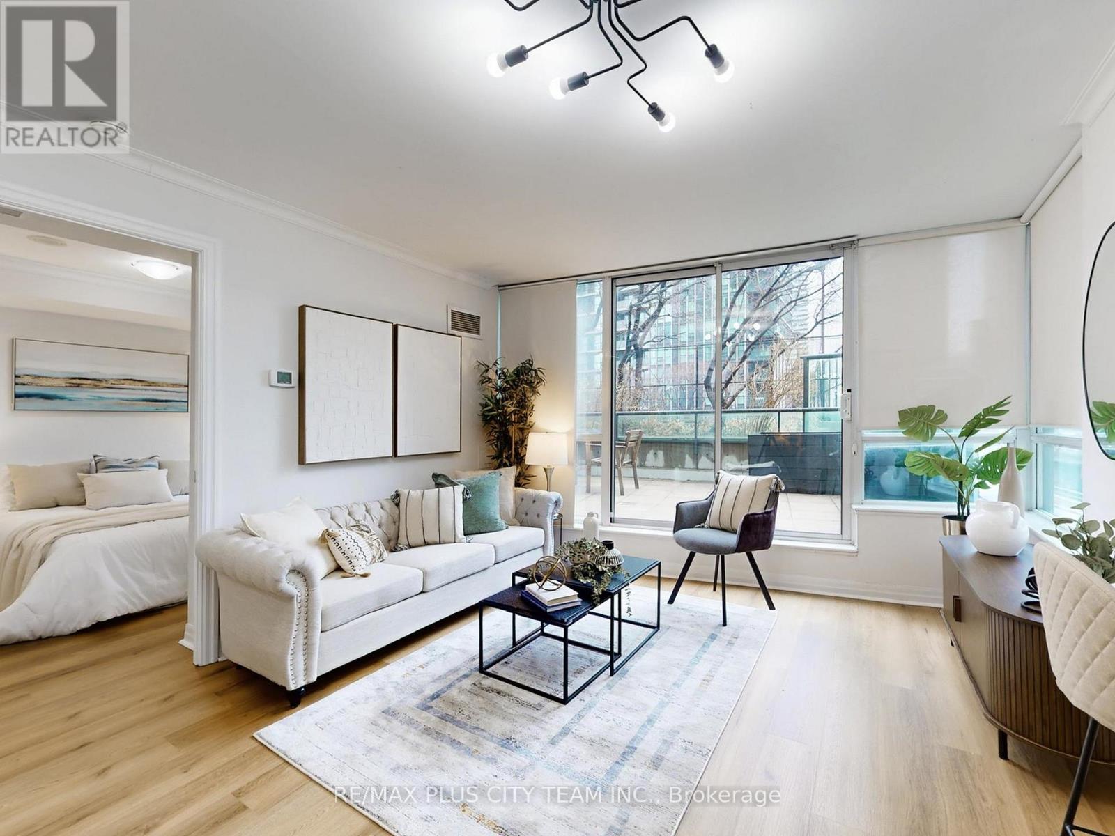 502 - 16 YONGE STREET, Toronto (Waterfront Communities), Ontario, M5E2A1 — Photo 7