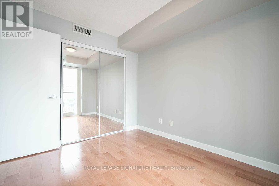1711 - 12 YONGE STREET, Toronto (Waterfront Communities), Ontario, M5E1Z9 — Photo 6