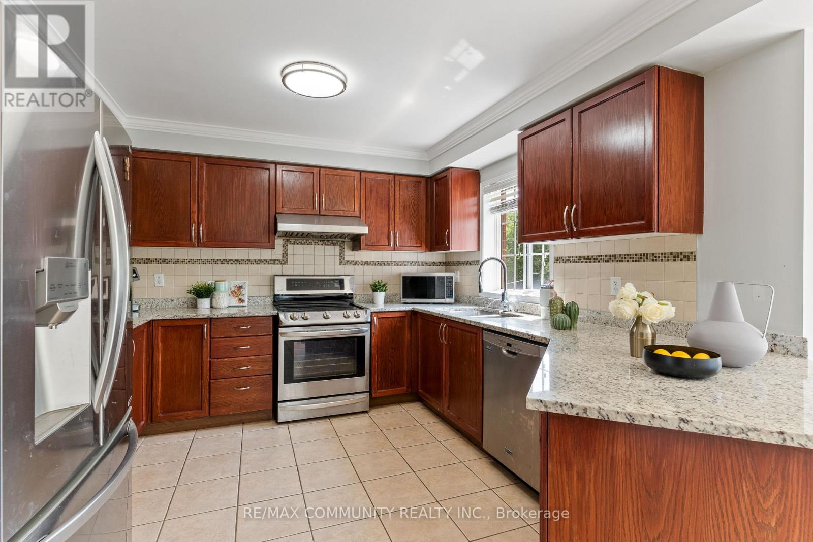 1081 LANGFORD STREET, Oshawa (Eastdale), Ontario, L1K2V9 — Photo 16