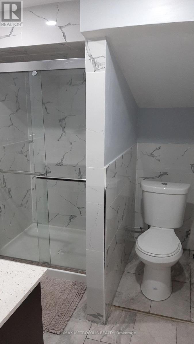 BSMT - 235 HUPFIELD TRAIL, Toronto (Malvern), Ontario, M1B4L9 — Photo 7