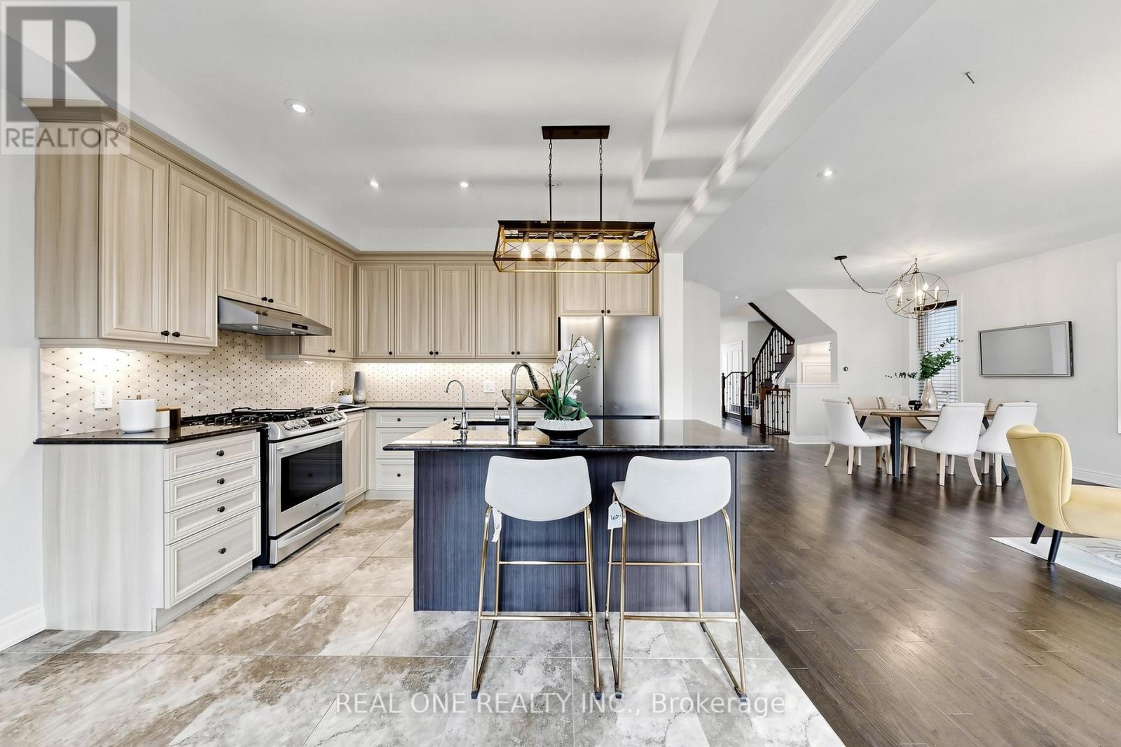 26 MONDIAL CRESCENT, East Gwillimbury (Queensville), Ontario, L0G1R0 — Photo 14